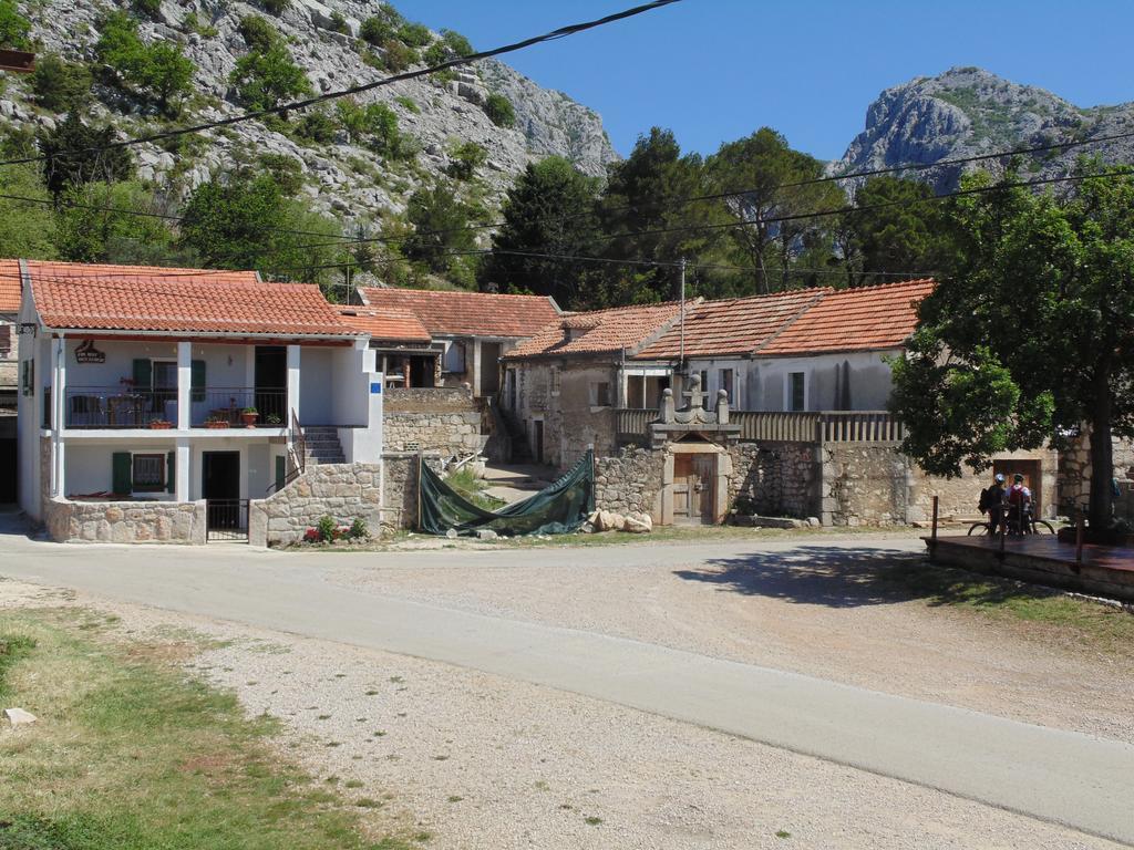 Holiday Home Paklenica Стариград-Пакленица Экстерьер фото