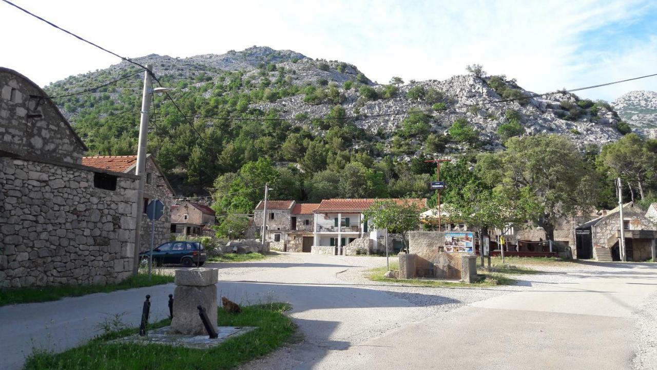 Holiday Home Paklenica Стариград-Пакленица Экстерьер фото
